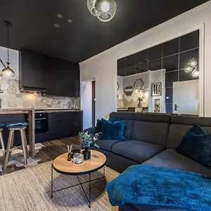 Apartment Marant - Free Private Parking, Zadar