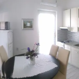 https://apartment-tihana-ravni.in-istria.net