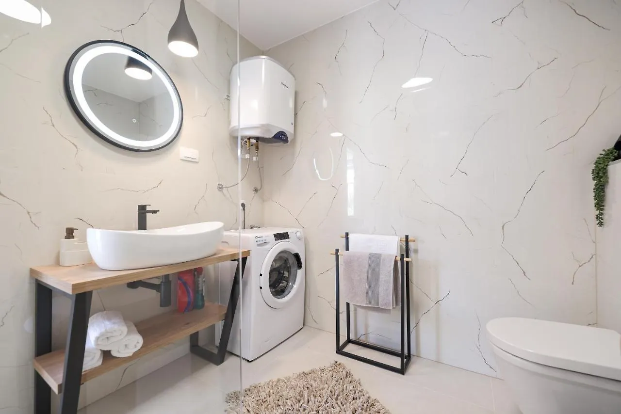 Studio Apartman Natale 扎达尔 公寓